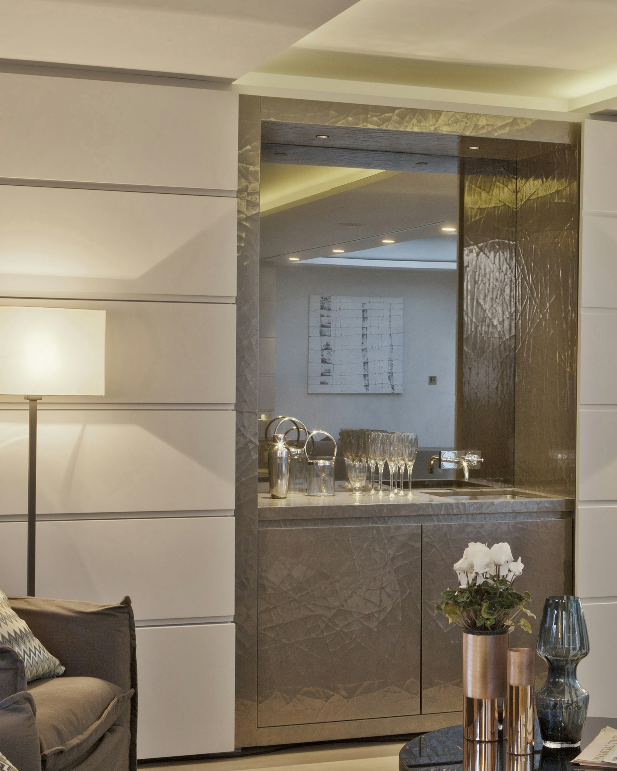 March-White-Headfort-Place-design-bar